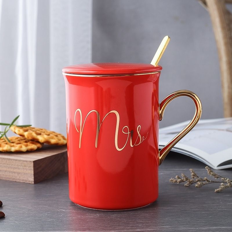 Ly sứ Mr&Mrs tay cầm vàng