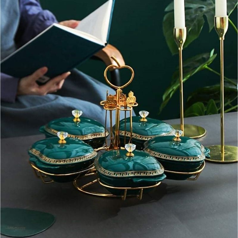 Khay mứt quả táo khung vàng