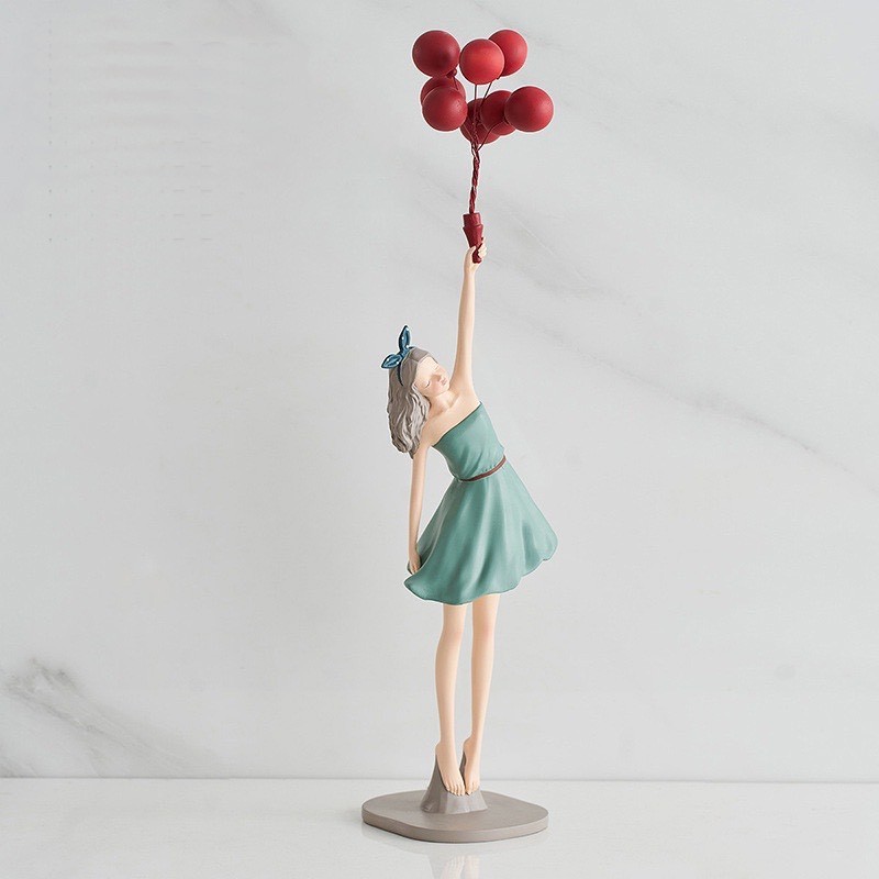 Tượng Cô Gái Decor Mini Cầm Bóng