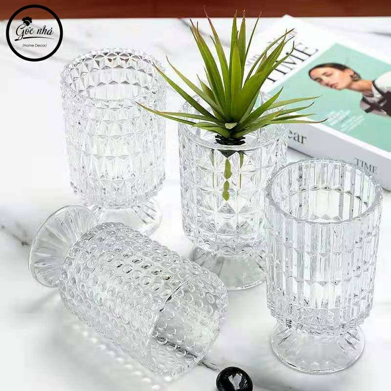Bình hoa thủy tinh dáng ly chân cao