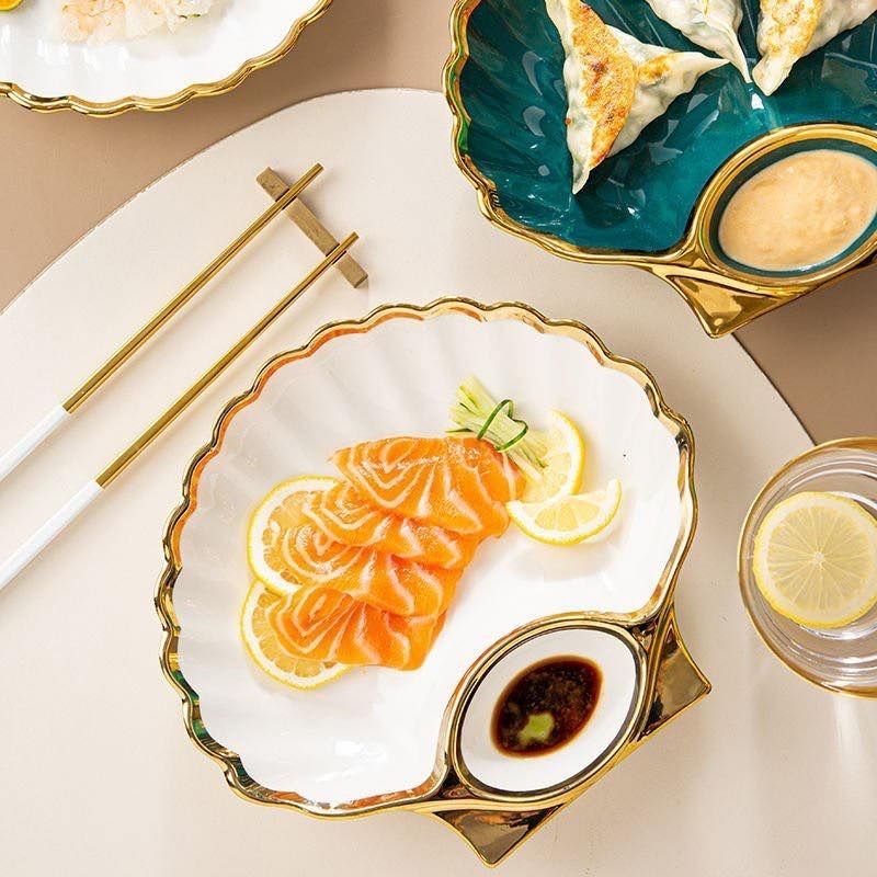 Dĩa hình sò chia ngăn viền vàng