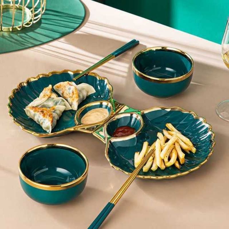 Dĩa hình sò chia ngăn viền vàng