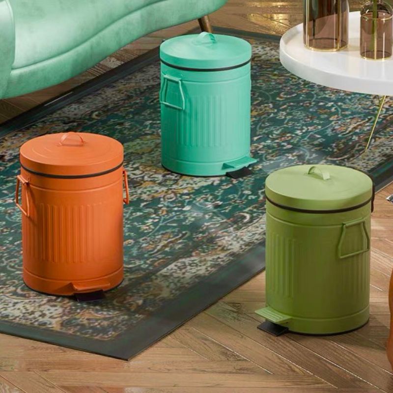 Thùng rác dáng trụ sọc