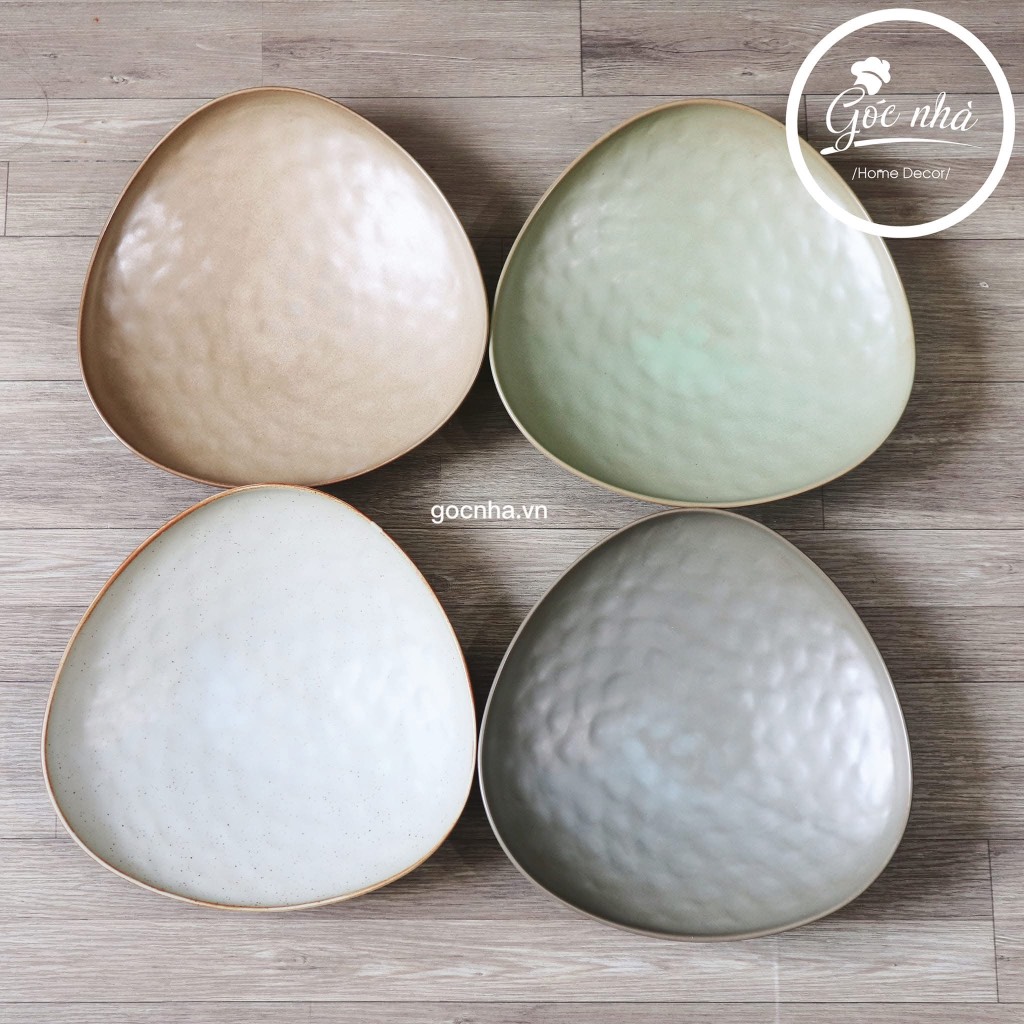 Dĩa Salad tam giác Sedy đất nặn