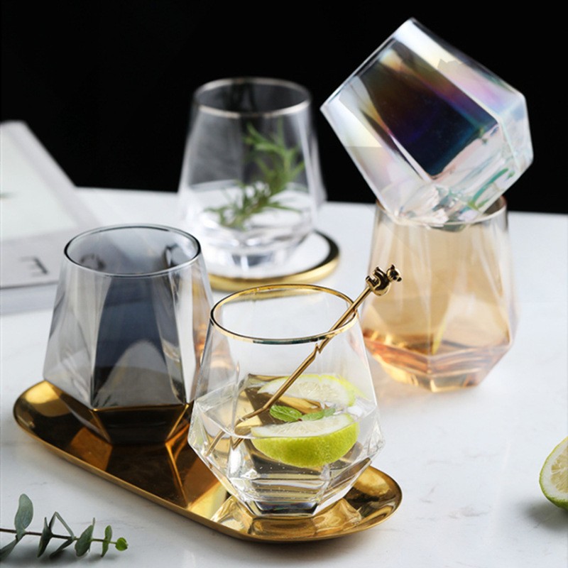 Ly thủy tinh kim cương không quai