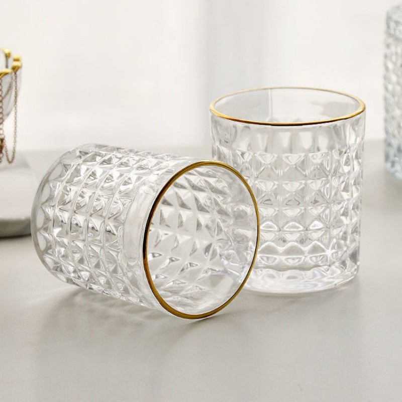 Ly kim cương trám trụ viền vàng