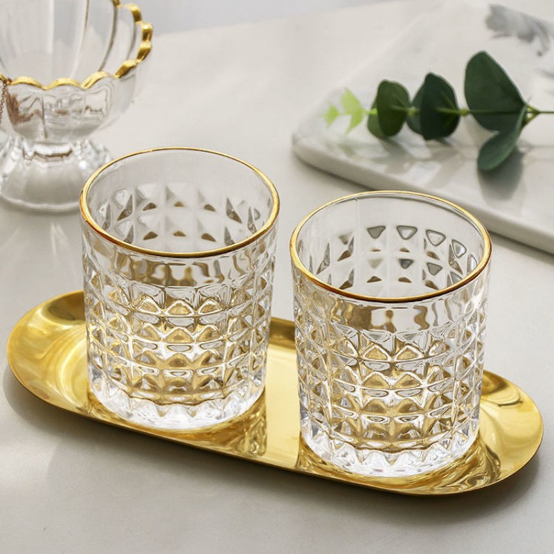 Ly kim cương trám trụ viền vàng