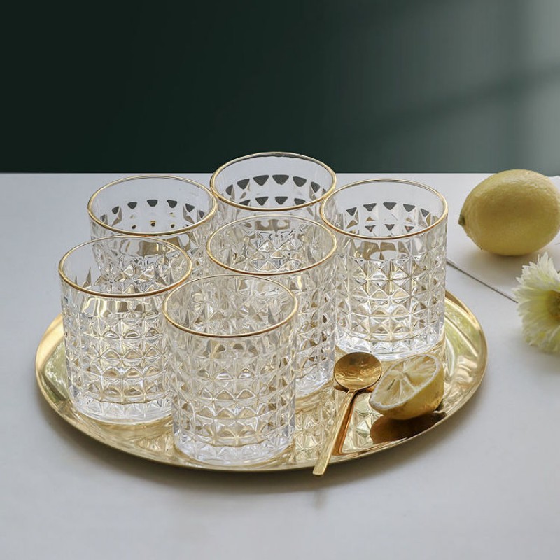 Ly kim cương trám trụ viền vàng