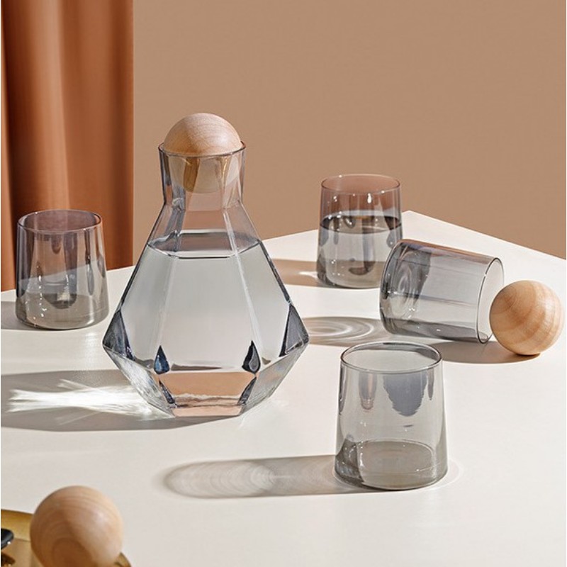 Bình thủy tinh  kim cương nắp gỗ tròn