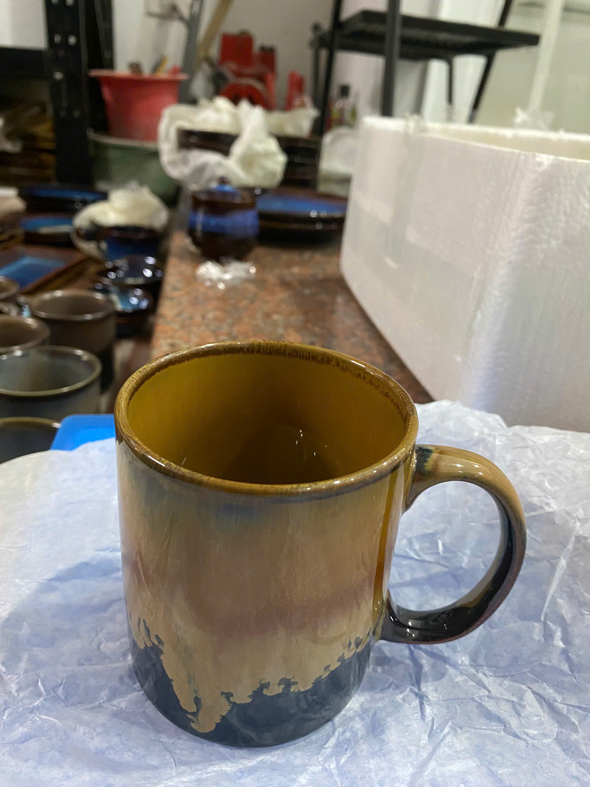 BST Amber Labra hoả biến