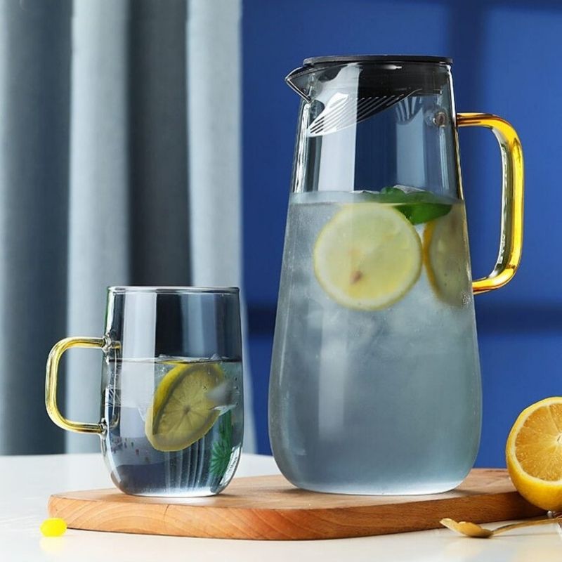 Set Bình Và Ly Thủy Tinh Xám Khói Quai Vàng