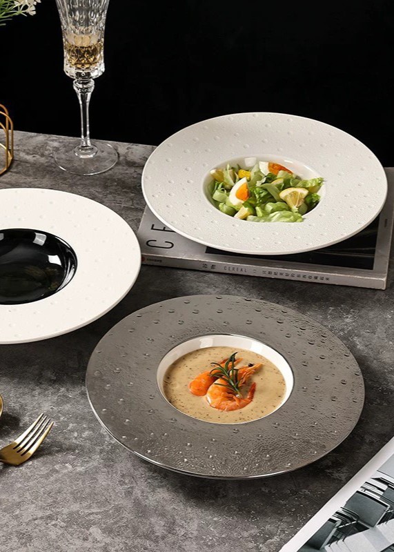 Chén dĩa nhà hàng