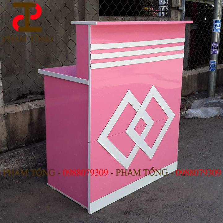 Quầy thu ngân mini nhựa đài loan dành cho shop quần áo