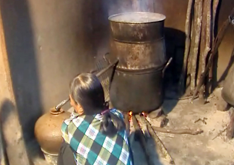 Rượu men lá Kiên Thành Lục Ngạn