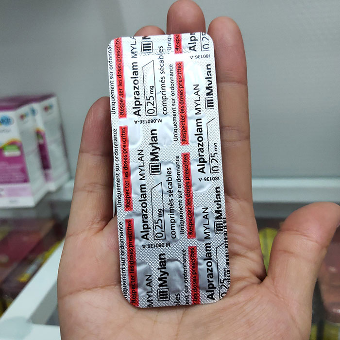 Thuốc an thần Alprazolam 0.25mg Mylan Hộp 30 viên