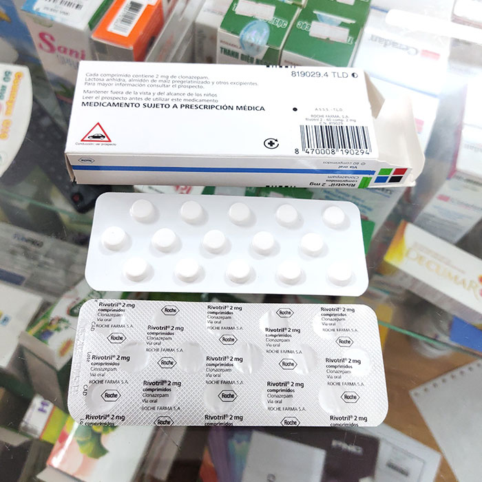 Thuốc ngủ Rivotril 2mg Clonazepam Roche Hộp 60 viên