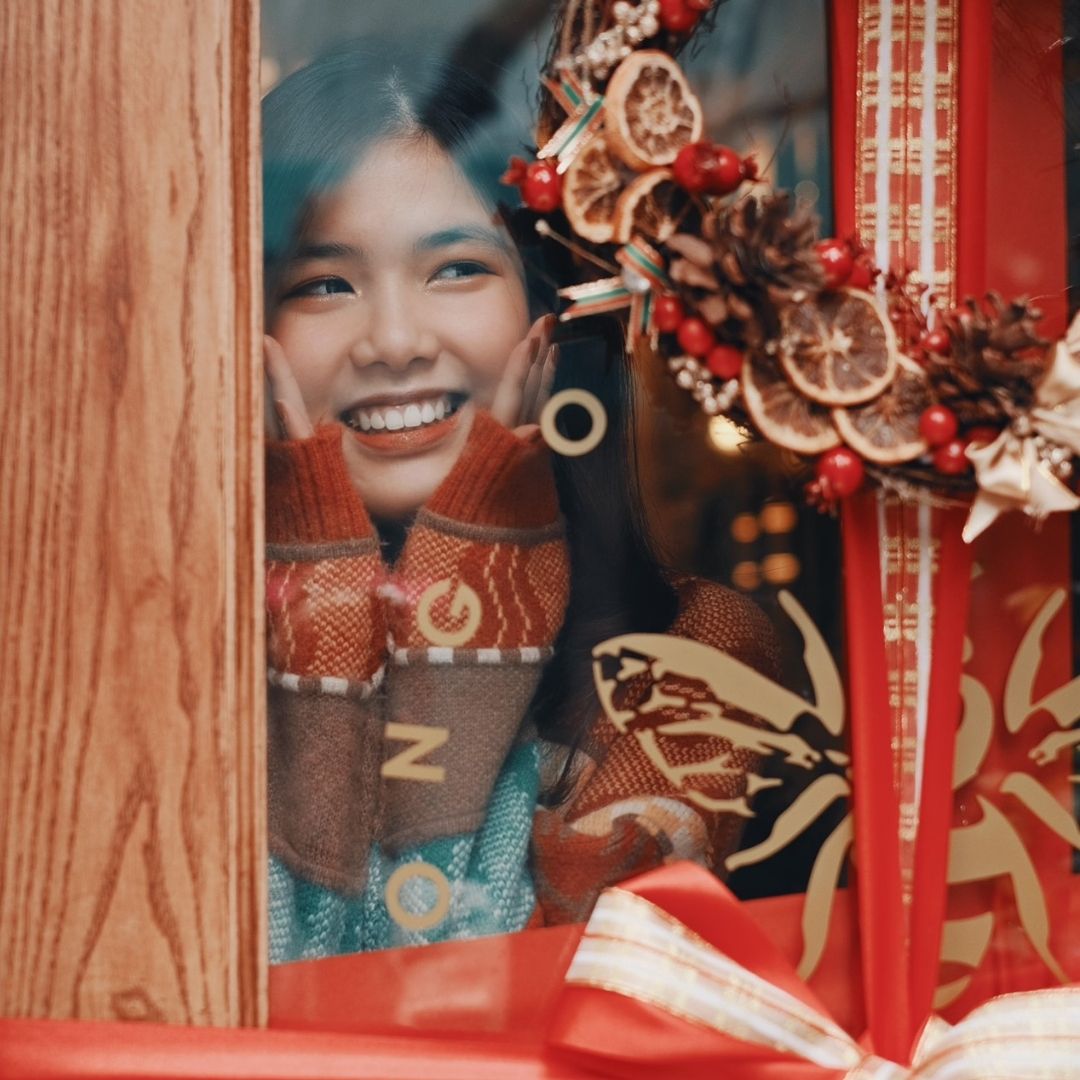 CÁCH ĐỂ TRỞ THÀNH CÔ GÁI ĐƯỢC NHIỀU NGƯỜI YÊU MẾN CÁCH ĐỂ TRỞ THÀNH CÔ GÁI ĐƯỢC NHIỀU NGƯỜI YÊU MẾN