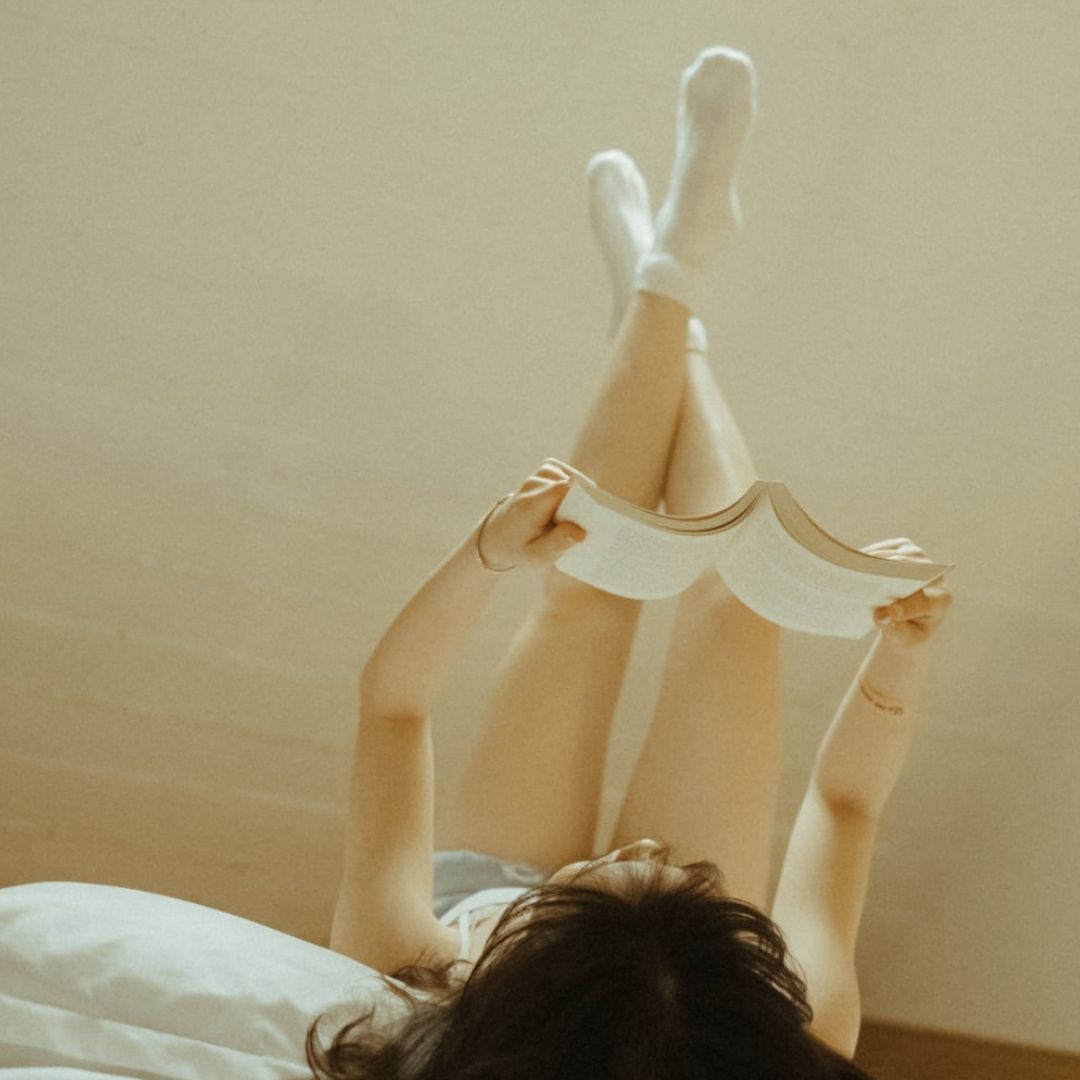 8 LỢI ÍCH BẤT NGỜ CỦA VIỆC ĐỌC SÁCH MÀ BẠN NÊN BIẾT 8 LỢI ÍCH BẤT NGỜ CỦA VIỆC ĐỌC SÁCH MÀ BẠN NÊN BIẾT