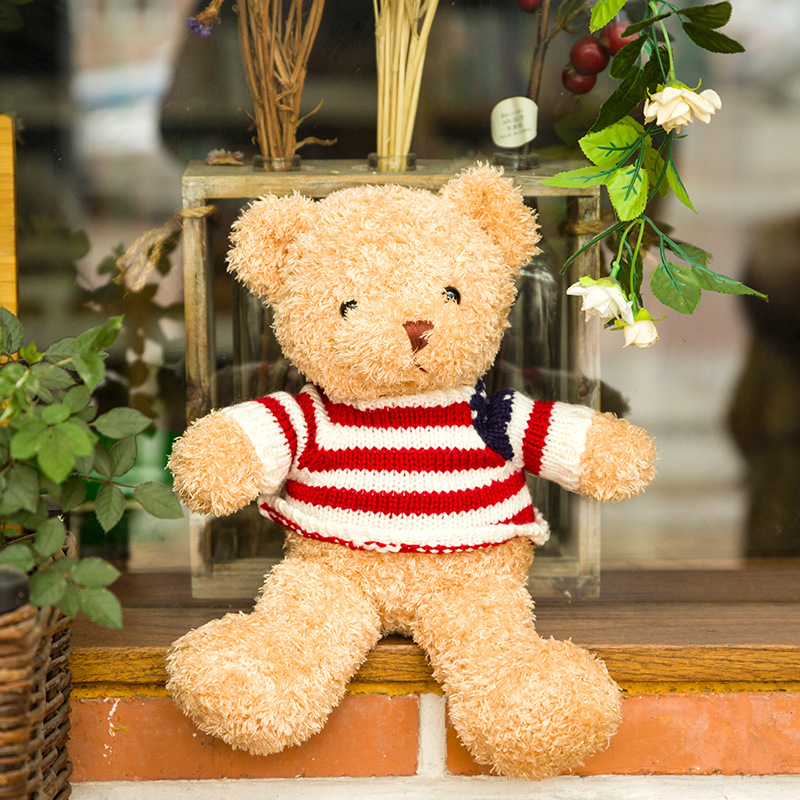 Gấu bông Teddy Bear áo đỏ