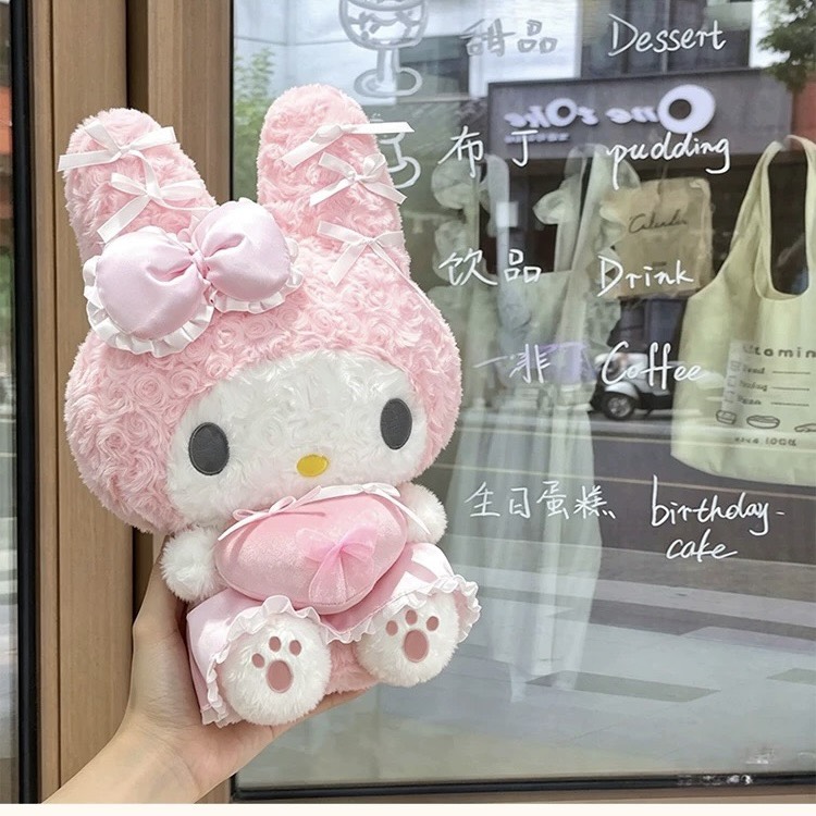 Gấu bông Melody ôm tim