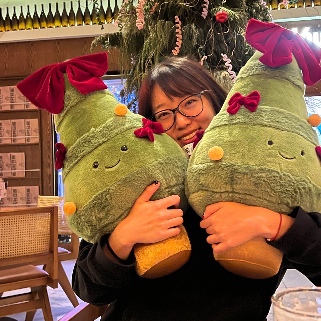 Cây thông Noel vui vẻ