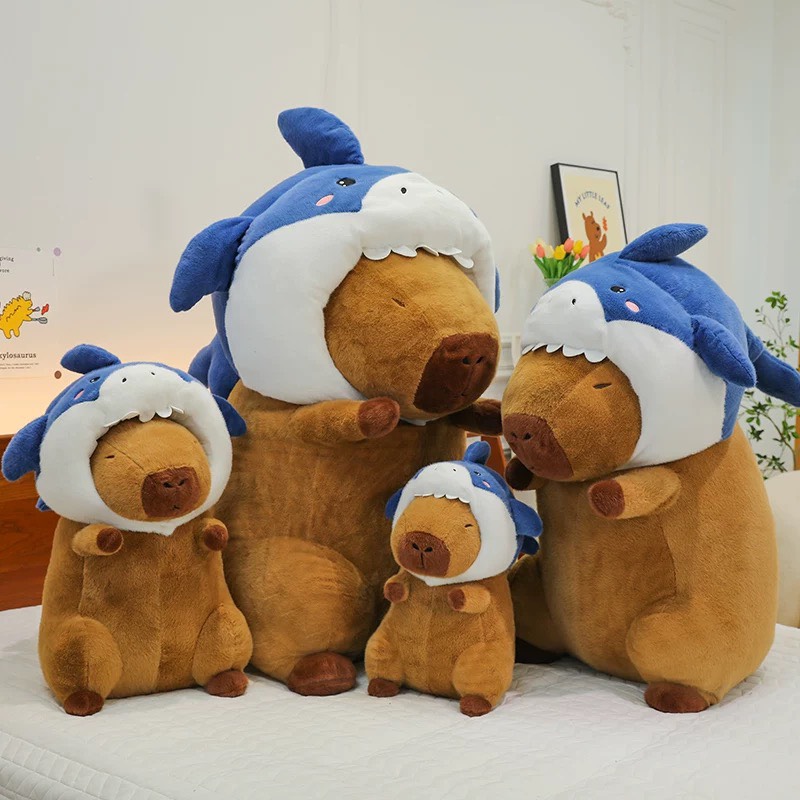 Gấu bông Capybara đội mũ cá mập