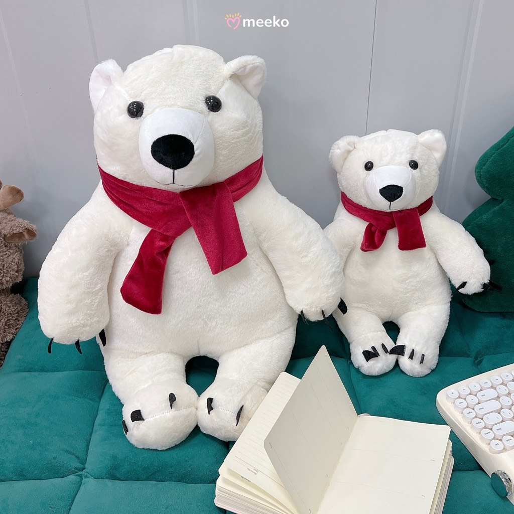 Gấu bắc cực quàng khăn đỏ