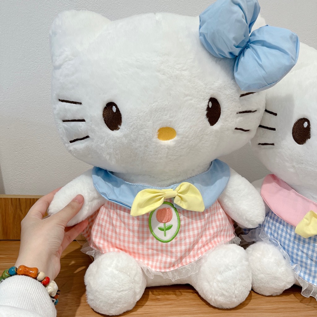 Hello kitty váy bông hoa