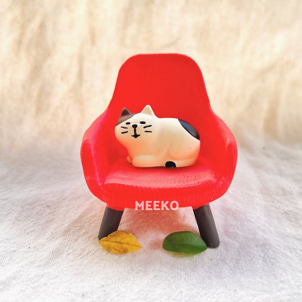 Decor Mèo ngồi ghế Boxy Cat