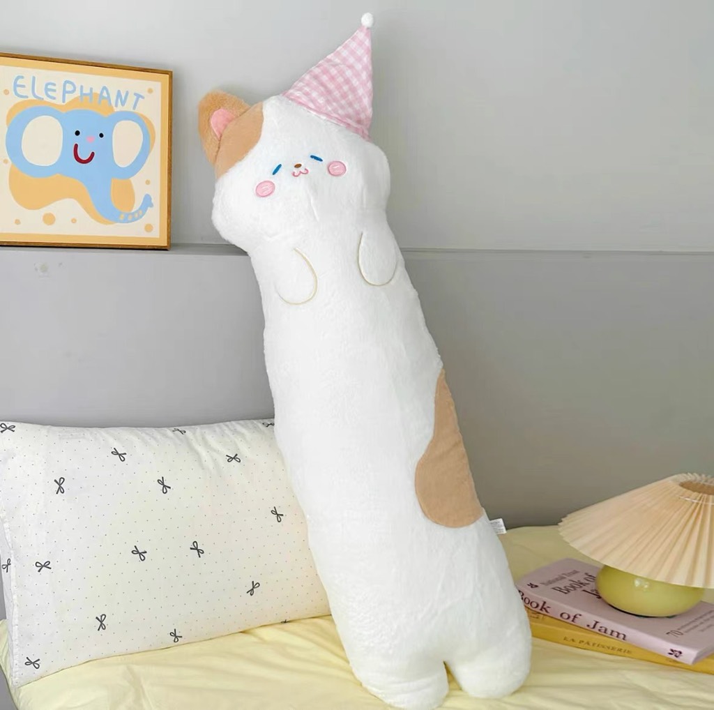 Gối ôm mèo đội mũ