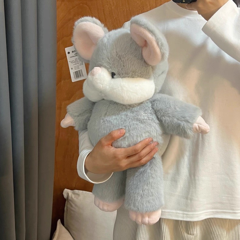 Hội thú chạy mũm mĩm Bobova tung tăng chạy bộ