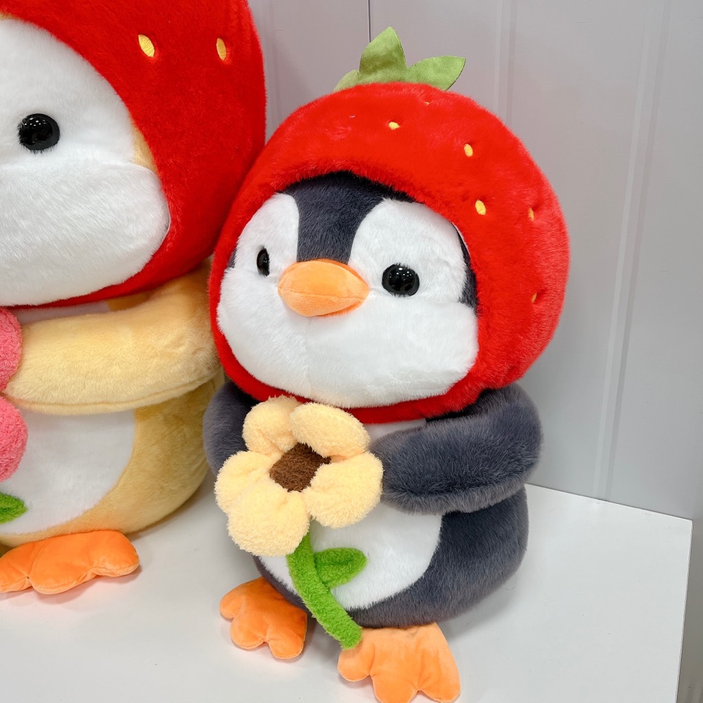 Chim cánh cụt ôm hoa