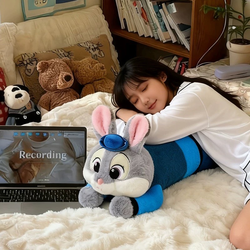 Gối ôm zootopia nằm êm ái 1m