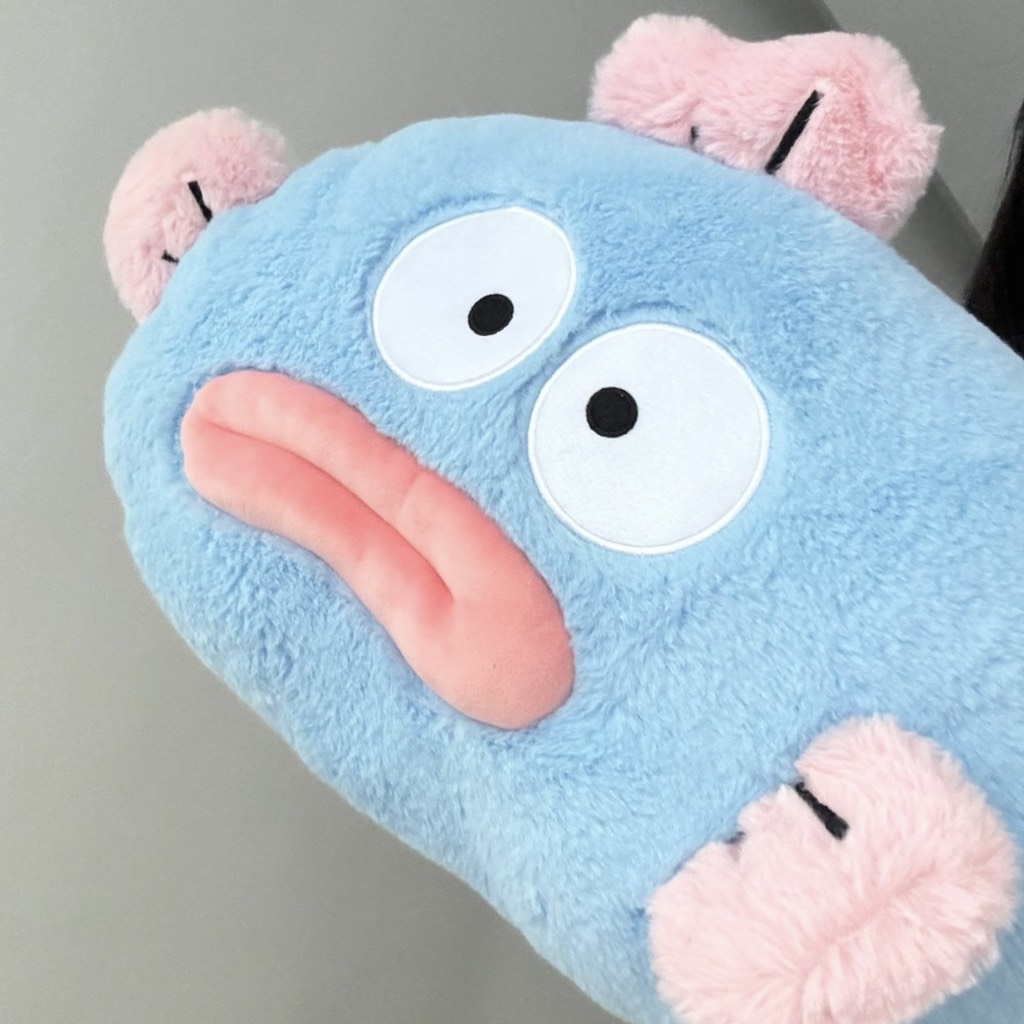 Gối ôm cá mặt hề