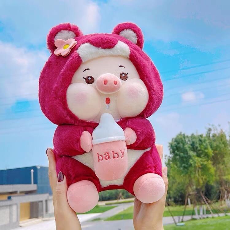 Gấu bông heo Lotso ôm bình sữa