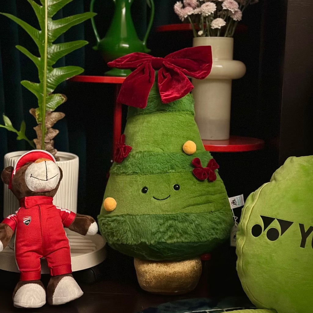 Cây thông Noel vui vẻ