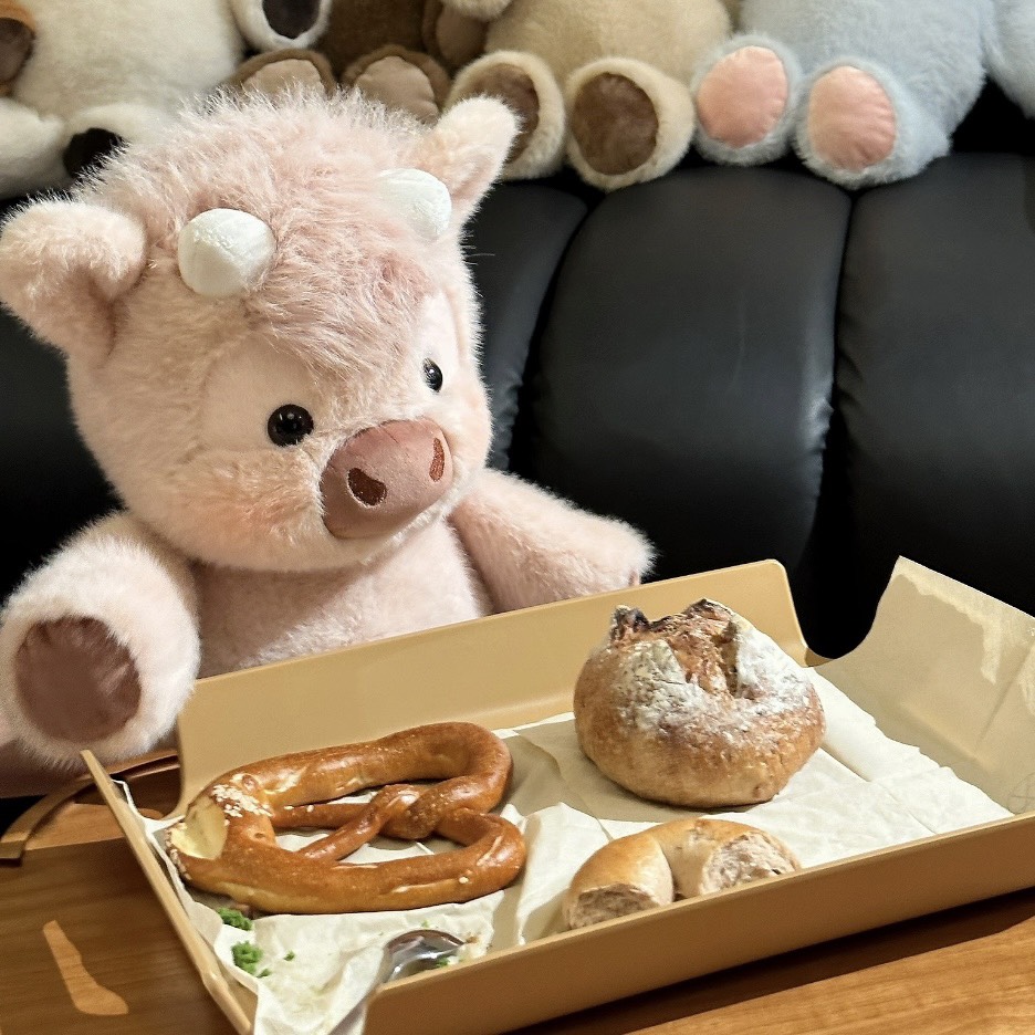 Bò baby chạy bộ