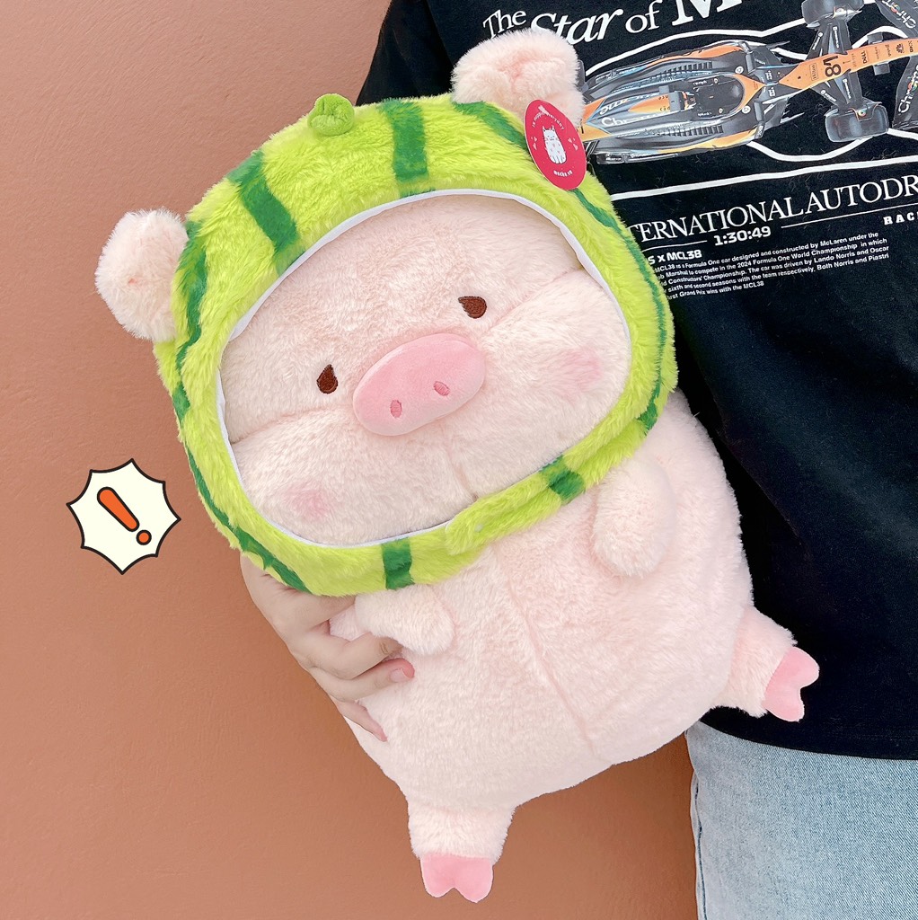 Heo bông đội mũ dưa hấu