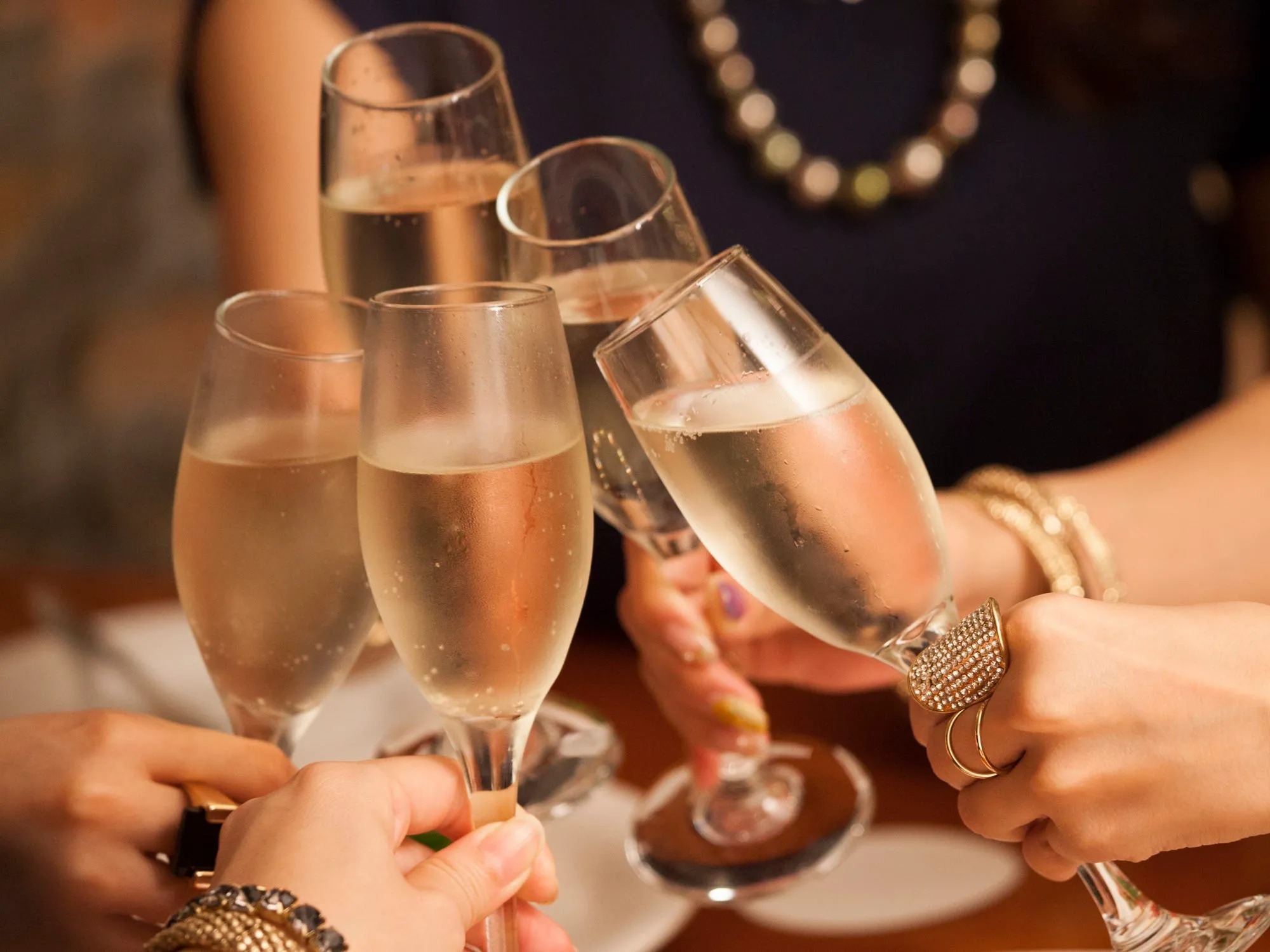 Champagne và những Quý Ngài lịch lãm!!!