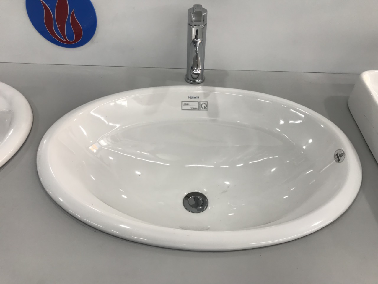 Chậu lavabo dương vành Viglacera CD21
