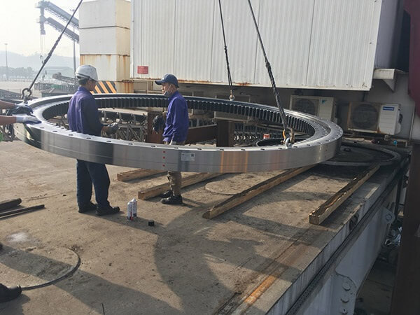 Vòng bi mâm xoay: Đặc điểm, phân loại & ứng dụng