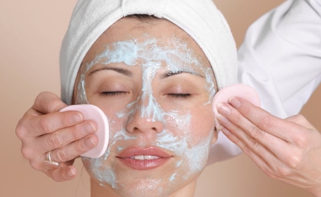 Tổng hợp 8 bước chăm sóc da mặt cơ bản hàng ngày