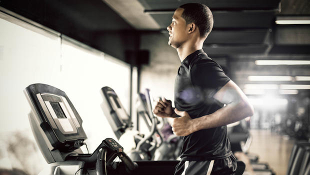 SỬ DỤNG MÁY CHẠY BỘ VÀ CÁC BÀI TẬP CARDIO ĐỂ GIẢM CÂN.