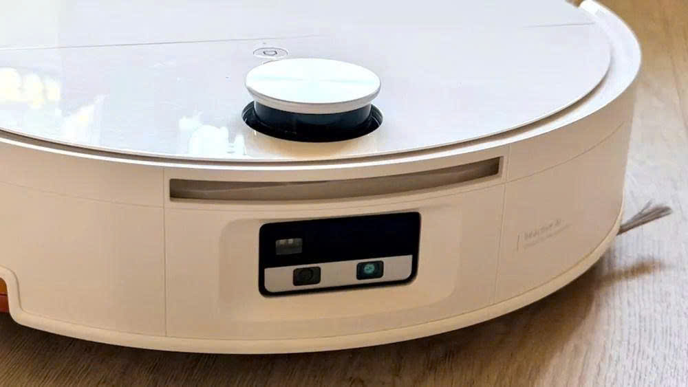 Robot hút bụi lau nhà Roborock Qrevo Edge2 Flow