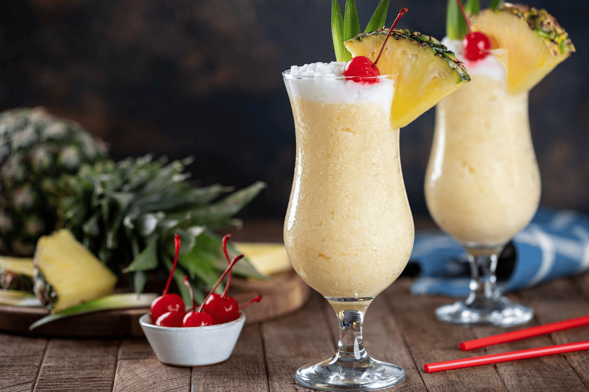 Piña Colada – Giấc mơ nhiệt đới trong ly cocktail kem mịn Piña Colada – Giấc mơ nhiệt đới trong ly cocktail kem mịn