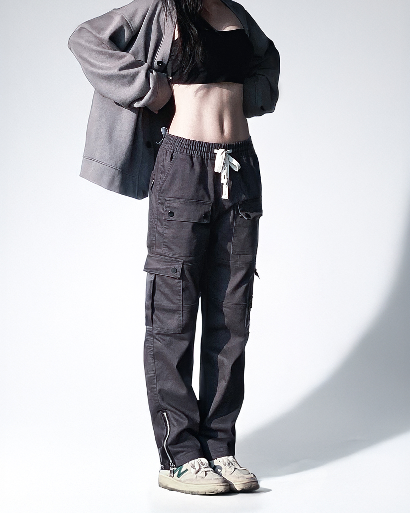 Quần Cargo Nữ Kaki Túi Hộp Co Giãn Ống Đứng Màu Xám Đậm | KQSTYLING ZIP