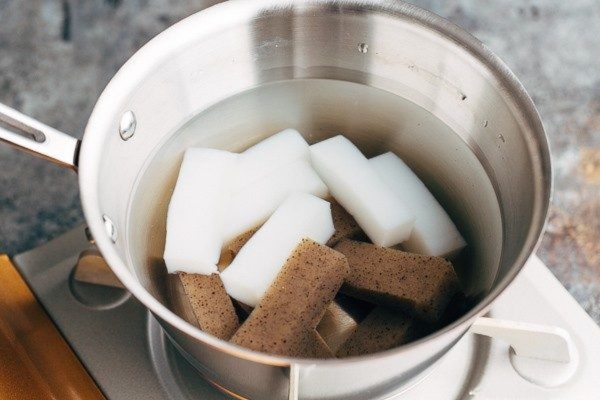 So Sánh Sự Khác Biệt Giữa Thạch Nưa Trắng Và Thạch Nưa Đen