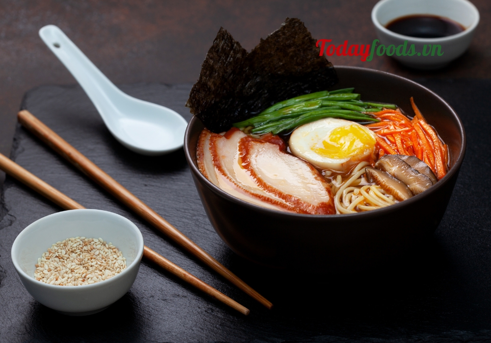 Cách Nấu Mì Ramen Đơn Giản Tại Nhà Ai Cũng Có Thể Làm