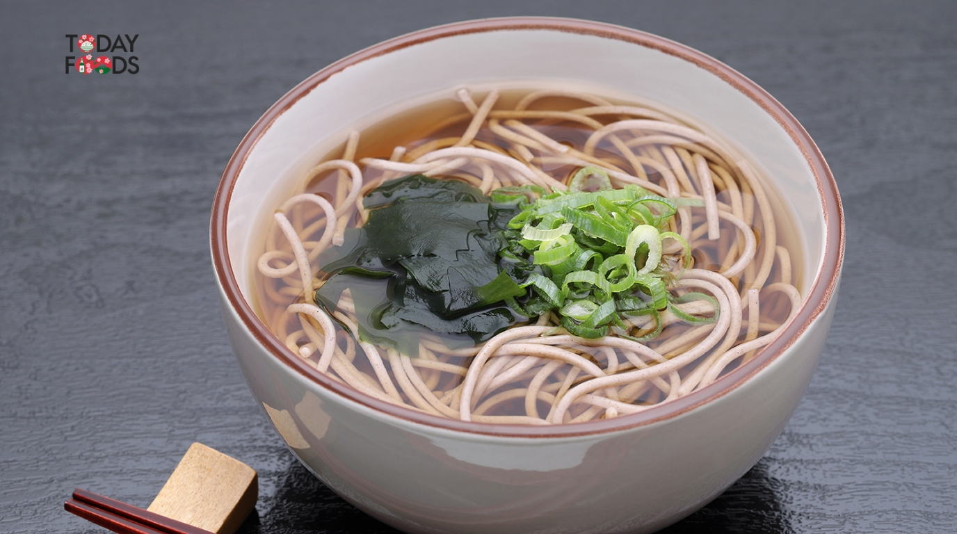 Cách nấu mì nóng Kake Soba