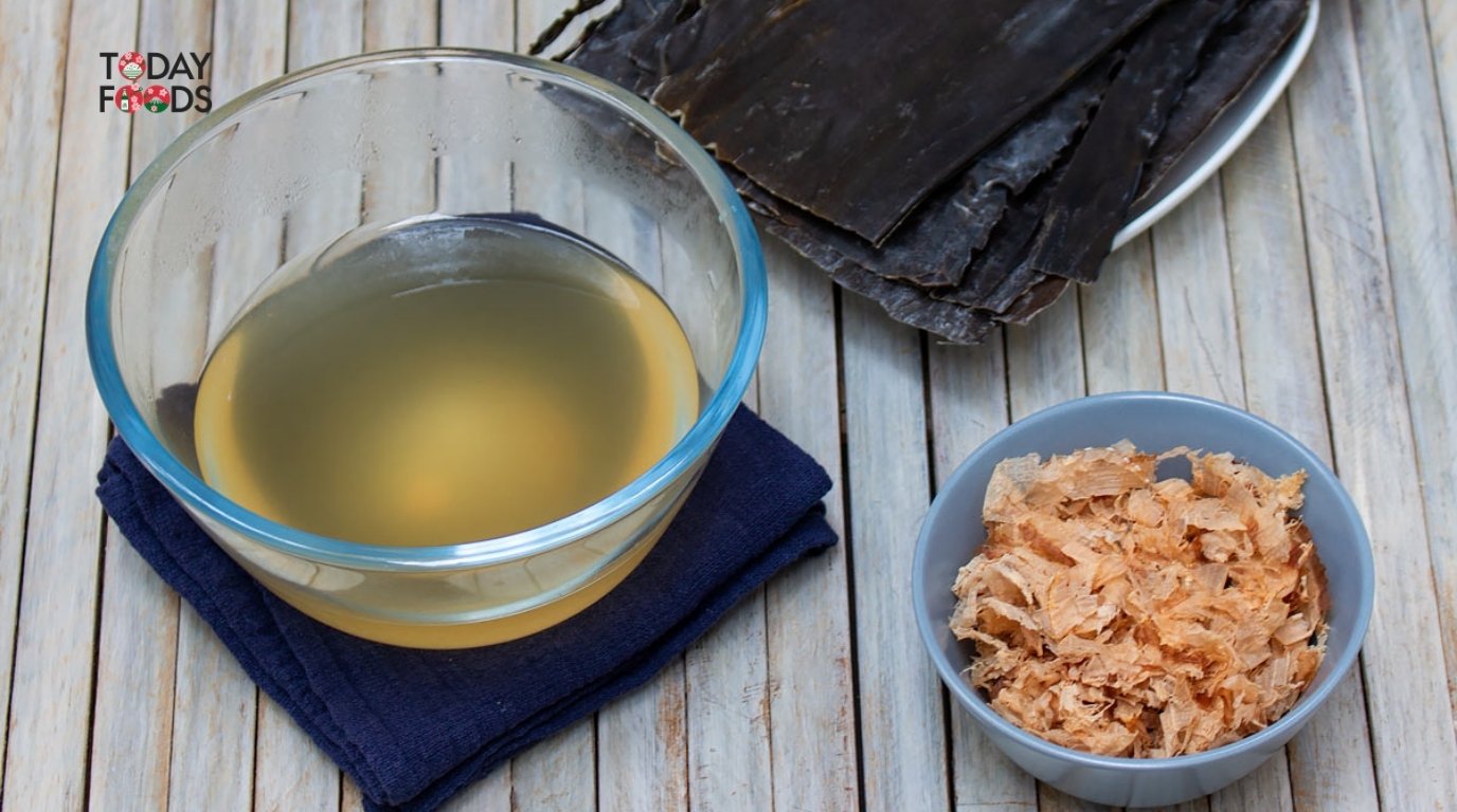 Cách nấu nước dùng Dashi từ rong biển Kombu bằng cách Awase Dashi